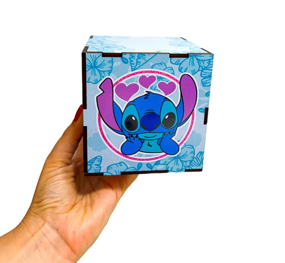 Caixinha Cubo Porta Treco Lilo Stitch em mdf 10x10x10