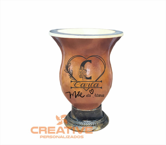 Cuia chimarrão pé tradicional em porongo personalizada