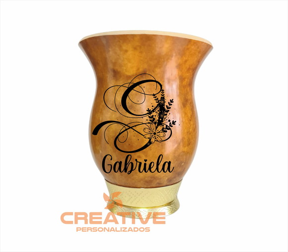 Cuia chimarrão com pé metal dourado nome letra