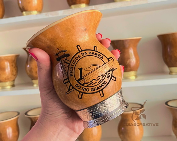 Cuia em porongo com pé prata - personalizada