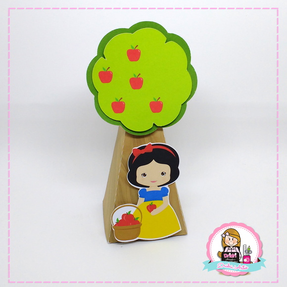 Cone árvore Branca de Neve