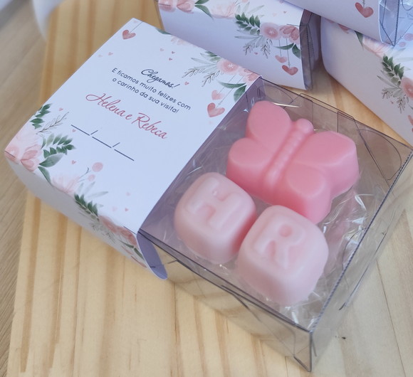 Lembrancinha Borboleta + 2 Letras na Caixinha Personalizada