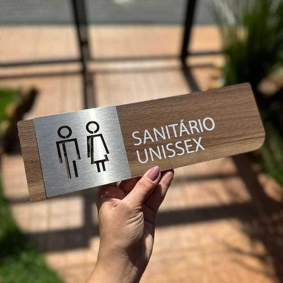 Placa de Id de Sala - Modelo Fuchsita mdf e Inox