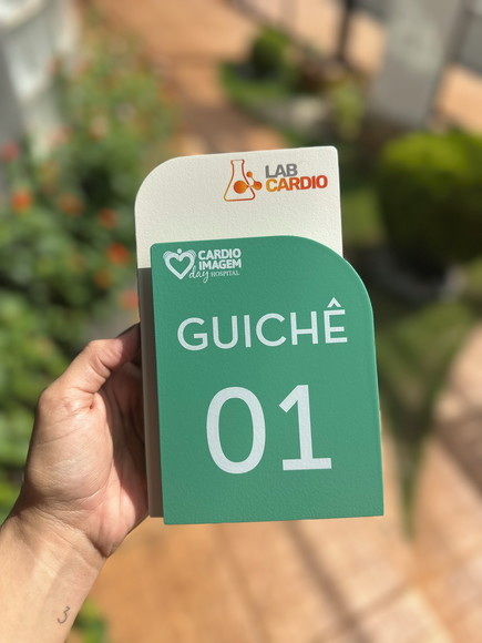 Placa de Identificação de Guiche - Modelo Cristal