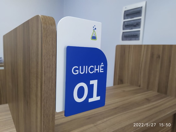 Placa de Identificação de Guiche - Modelo Cristal - Imagem 3