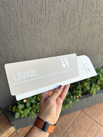 Placa de Identificação de Sala - Atria 32x10,5 - Imagem 3