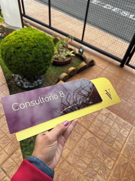 Placa de Identificação de Sala - Modelo Ametista Acrílico - Imagem 4