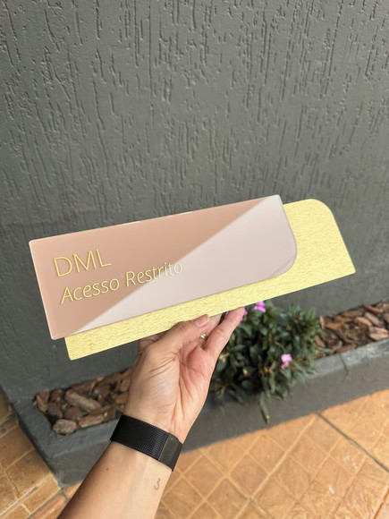 Placa de Identificação de Sala - Modelo Ametista Acrílico - Imagem 4
