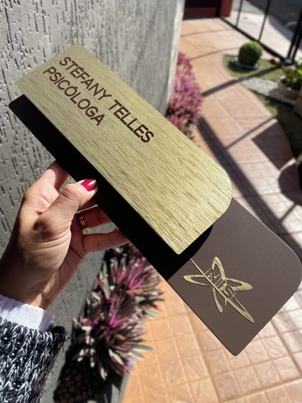 Placa de Identificação de Sala - Modelo Ametista Acrílico - Imagem 4