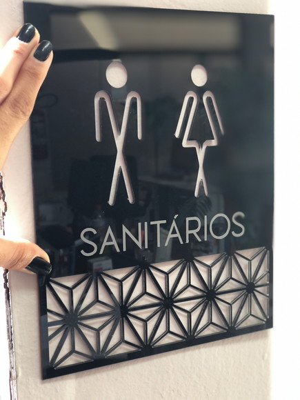 Placa de Identificação de Sala - Modelo Calcedônia