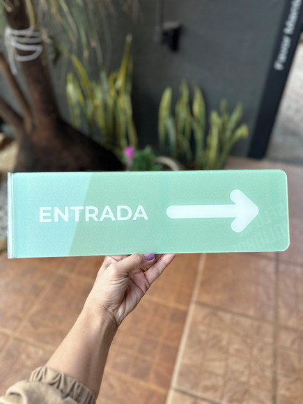 Placa de Identificação de Sala - Modelo Caulim Acrílico - Imagem 2