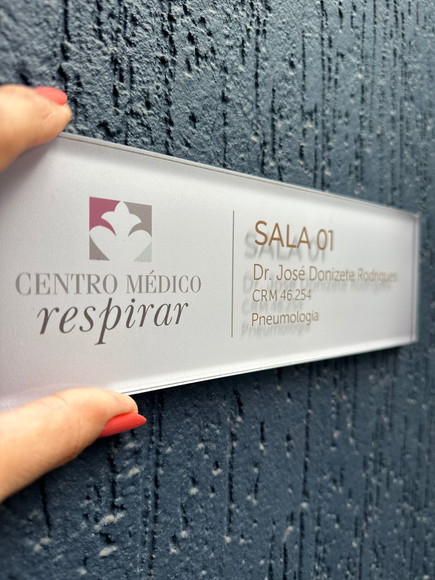 Placa de Identificação de Sala - Modelo Caulim Acrílico - Imagem 5