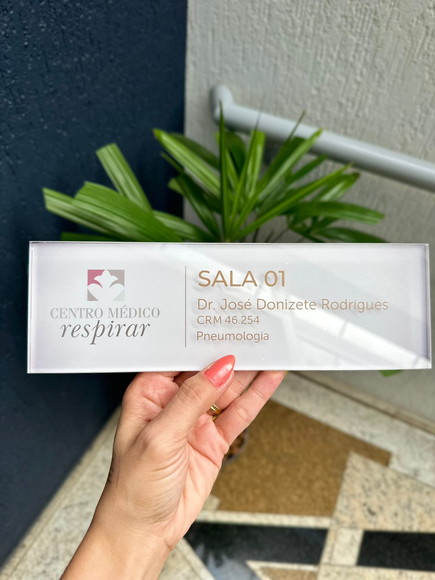 Placa de Identificação de Sala - Modelo Caulim Acrílico - Imagem 3