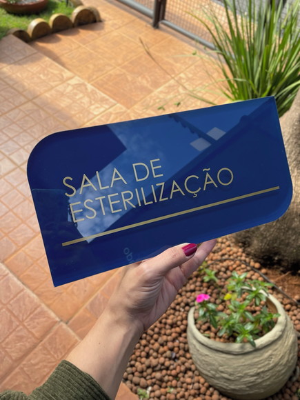 Placa de Identificação de Sala - Modelo Caulim Acrílico - Imagem 2