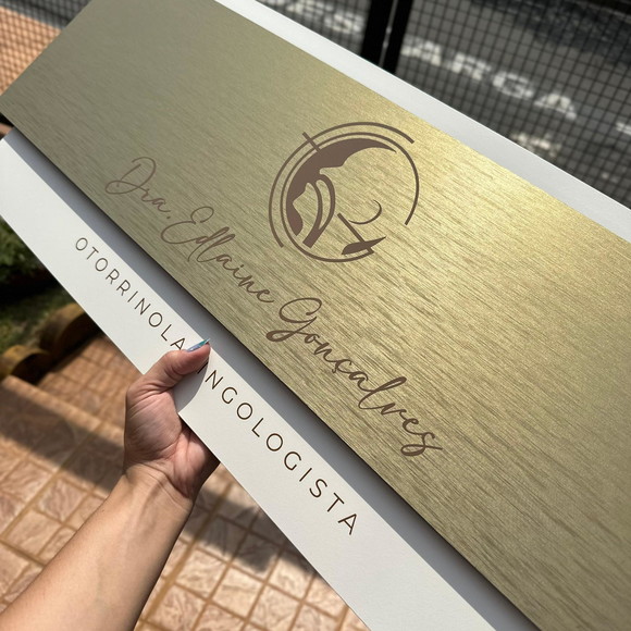 Placa de Identificação de Sala - Modelo Topázio 75x30 - Imagem 3