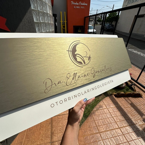 Placa de Identificação de Sala - Modelo Topázio 75x30 - Imagem 4