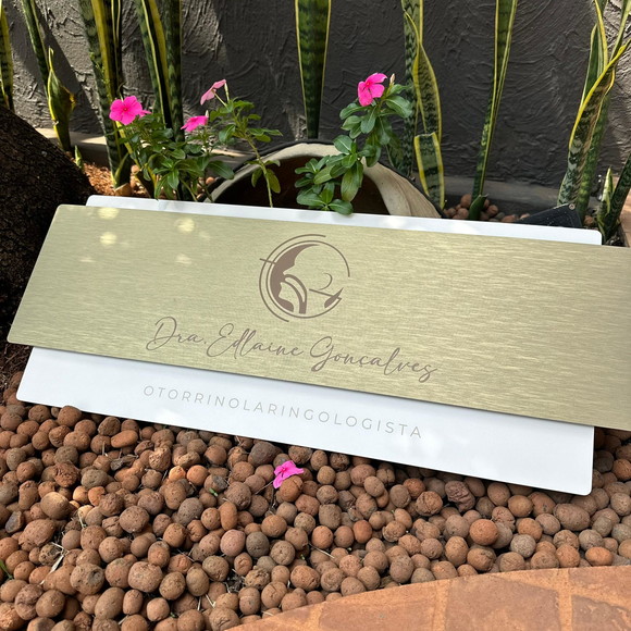 Placa de Identificação de Sala - Modelo Topázio 75x30