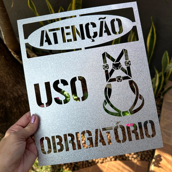 Placa em Alumínio Decalque Obrigatório Uso de Cinto Stencil