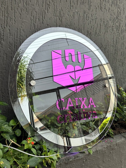 Placa Logo em Acrílico e Led 60x60