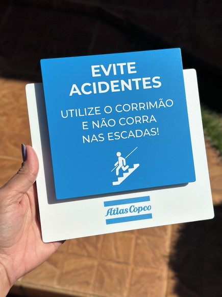 Placa Sinalização Utilize o Corrimão - Modelo Ágata