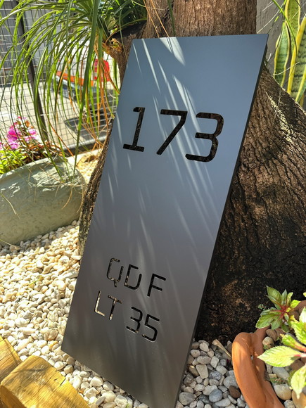 Totem Residencial Aço Carbono Pé P Sustentação Jardim 28x70