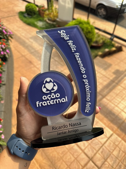 Troféu Homenagem em Acrílico