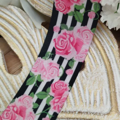 Fita Gorgurão 38mm No 09 - Estampa Listras Preto e Branco com Flores Rosa