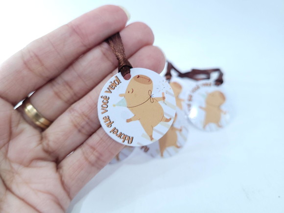 Tag Capivara para Pendurar na Lembrancinha com Fita