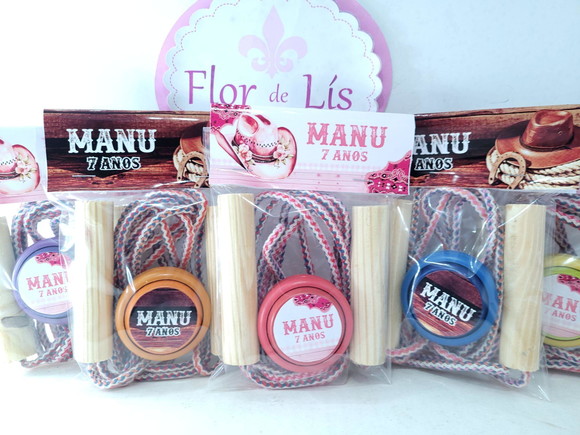 Kit Divertido Boiadeira Lembrancinha Corda e Ioiô