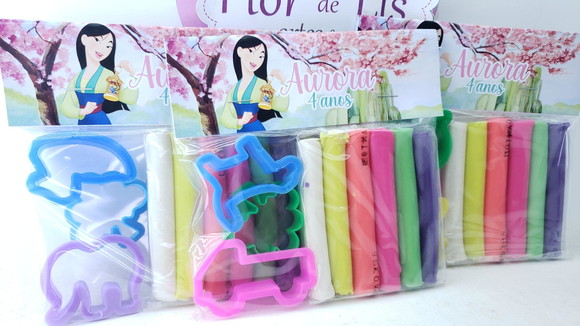 Massinha Modelar Princesa Mulan com Forminhas