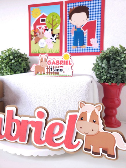 Festa em Casa Fazendinha com Letra Cursiva e Topo de Bolo