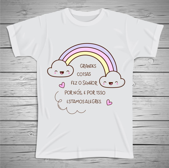 Camiseta Grandes Coisas Fez o Senhor