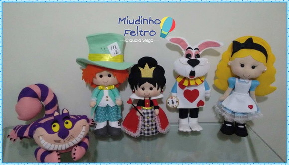 Alice no Páis das Maravilhas em Feltro
