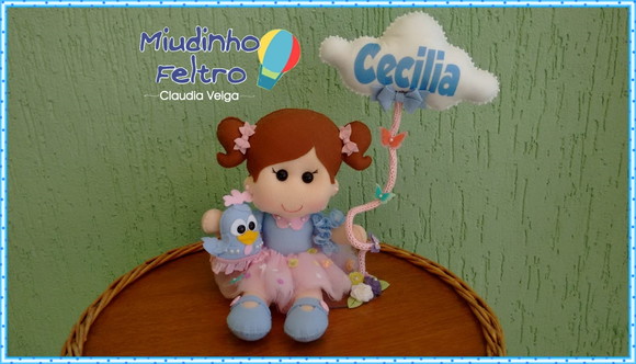 Boneca Galinha Pintadinha