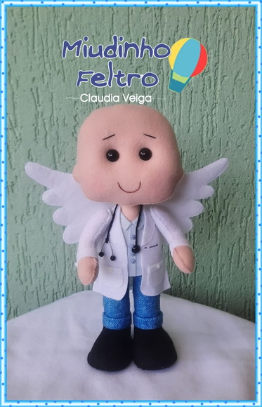 Boneco Médico de Asas