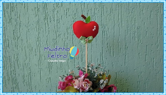 Maçã em Feltro - Branca de Neve