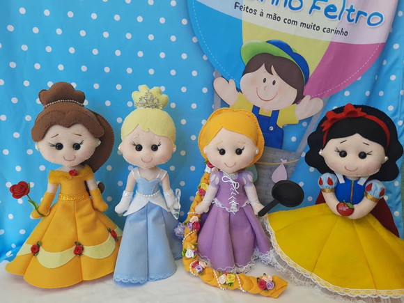 Princesas em Feltro 4 Peças