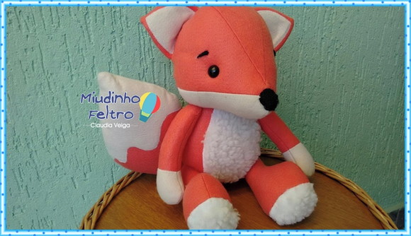 Raposa em Feltro 3d