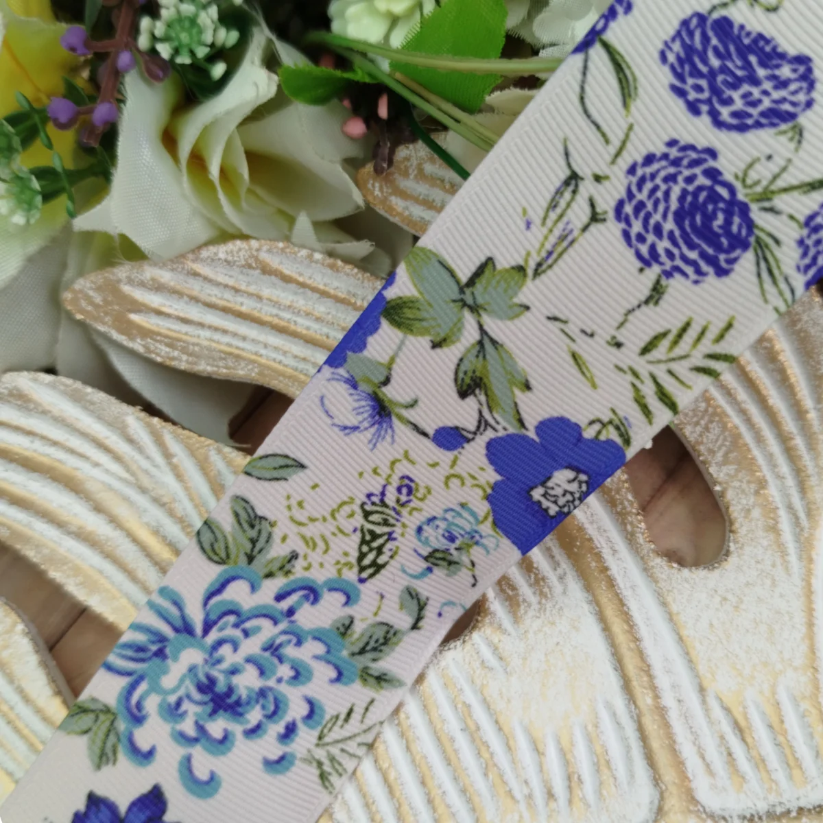 Fita Gorgurão 38mm No 09 Estampa Flores Azul Royal Estilo Porcelana - Imagem 2