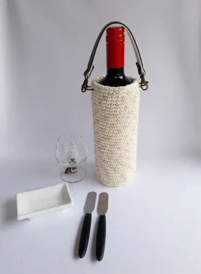 Porta Garrafa de Vinho em Crochê - Alça Removível