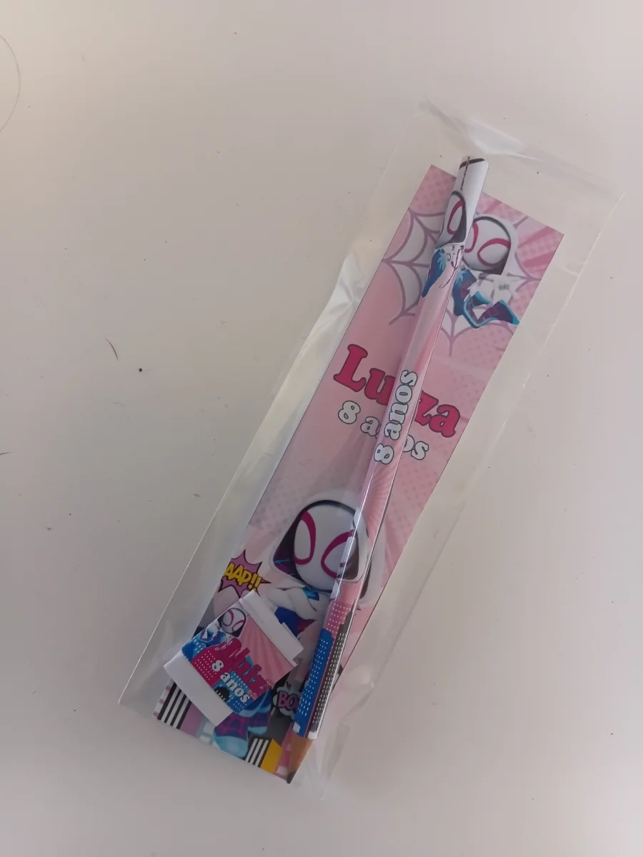 kit lembrancinha Ghost spider com lápis, borracha e marca pagina (copia) - Imagem 3
