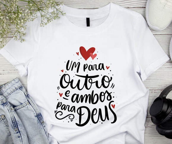 Camiseta Um para o Outro e Ambos para Deus