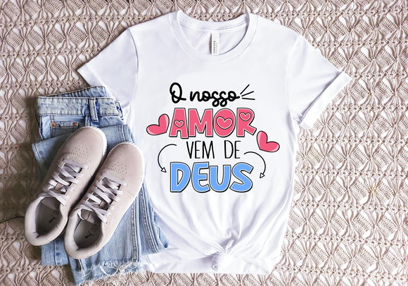 Camiseta o Nosso Amor Vem de Deus