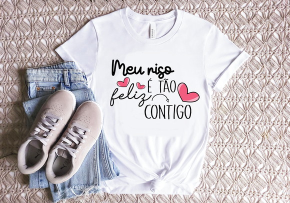 Camiseta o Meu Riso É Tão Feliz Contigo