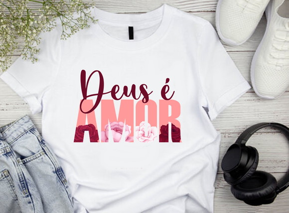 Camiseta Deus é Amor