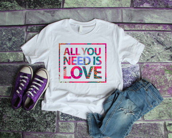 Camiseta Love