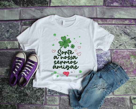 Camiseta Que Sorte a Nossa Sermos Amigas