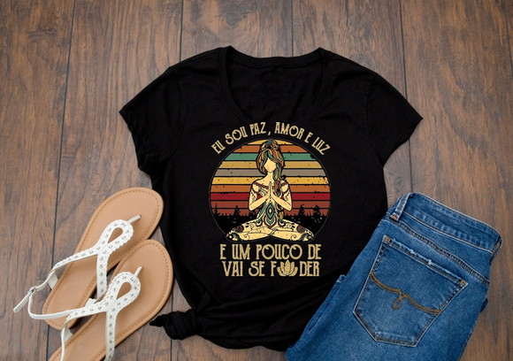 Camiseta Eu Sou Paz Amor e Luz
