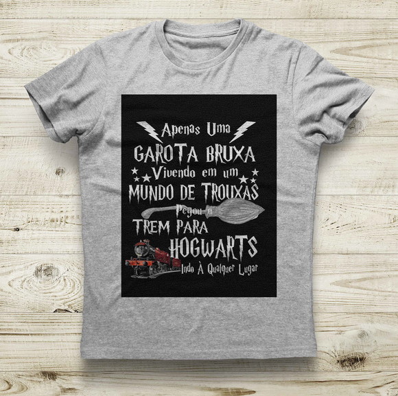 Camiseta Apenas Uma Garota Bruxa