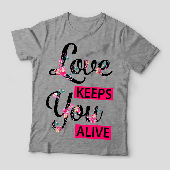 Camiseta Love Keeps You